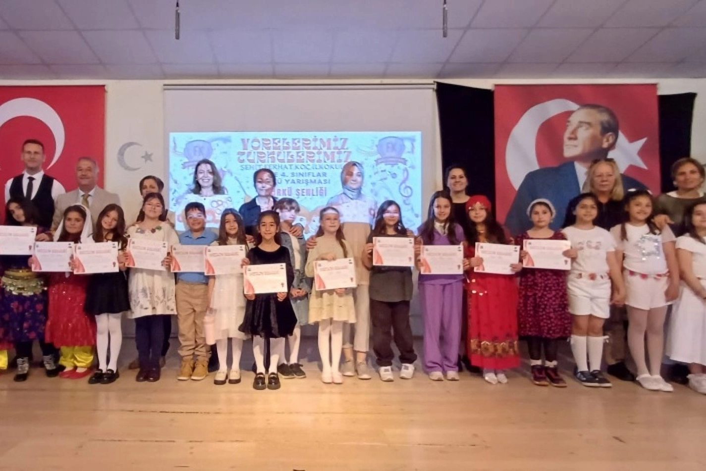 Ankara'da 'Yörelerimiz Türkülerimiz'e final