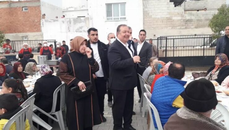 AK Partililer Kilis Helvacıoğlu Mahallesi’nde iftar yaptı