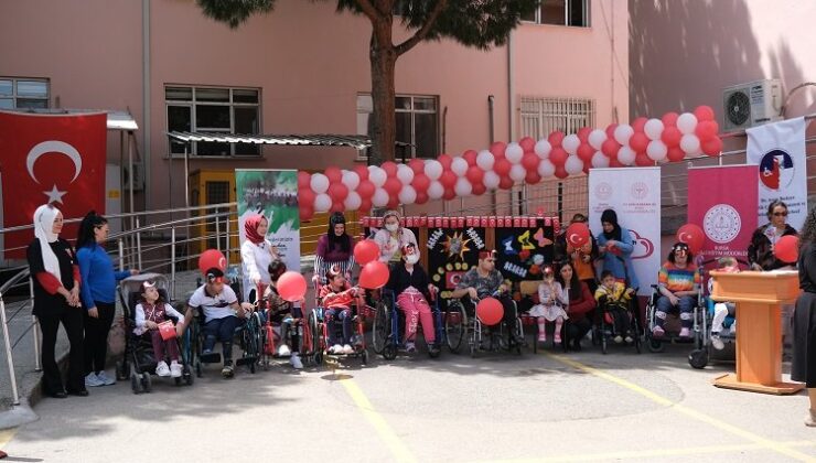 Bursa Dr. Ayten Bozkaya Spastik Çocuklar Hastanesi’nde 23 Nisan Coşkusu