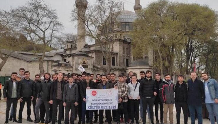 Bursalı Gençler İstanbul gezisinde