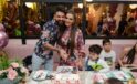 Mehmet Çevik’ten eşine oryantalli sürpriz eğlence dolu kutlama