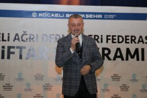 Başkan Büyükakın, Ağrı ve Trabzon il derneklerinin düzenlediği iftar programlarına