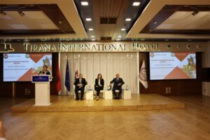 Trakya Üniversitesinin Kalıcı Yönetim Kurulu Üyesi ve Daimî Genel Sekreteri