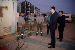 Yunusemre ilçesinin en büyük mahallesi olan Muradiye’de 4 gündür yaşanan