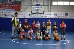 Çayırova Belediyesi Yaz Spor Okulları için kayıt dönemi başladı. 14