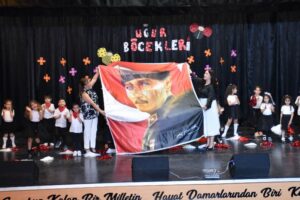 Gemlik Belediyesi Uğur Böcekleri Kreş ve Gündüz Bakım Evi’nde yılsonu