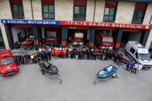 Kocaeli İtfaiyesine bağlı KOSKEM, bu yıl 13 plajda 170 cankurtaran