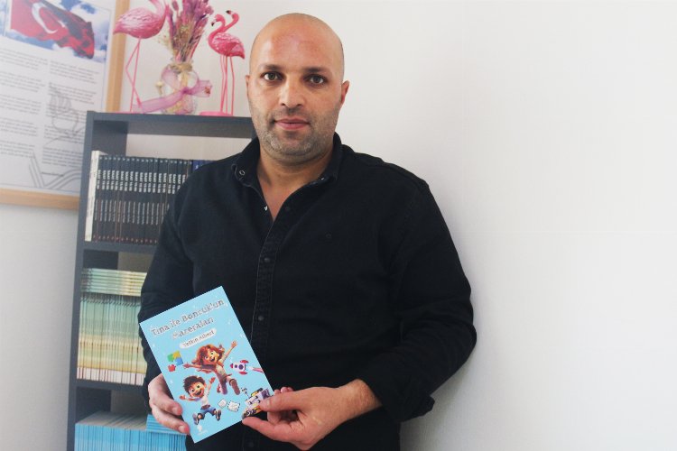 Yazar Albert Yetkin’in çocuklar için kaleme aldığı “Tina ile Boncuk”
