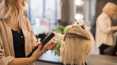 Bursa’da berber ve kuaförler, çırak bulamamaktan şikayet ederken kuaför ve