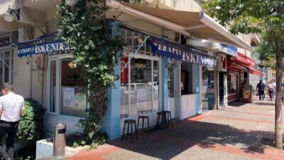 Havaların ısınmasıyla birlikte vatandaşların hafif yiyeceklere yönelmesinden sonra Bursa’da iskender