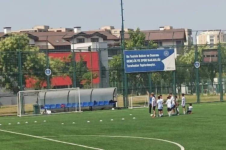 Bursa’da Emek Spor Tesisleri, genç yeteneklerin yetiştiği bir spor merkezi