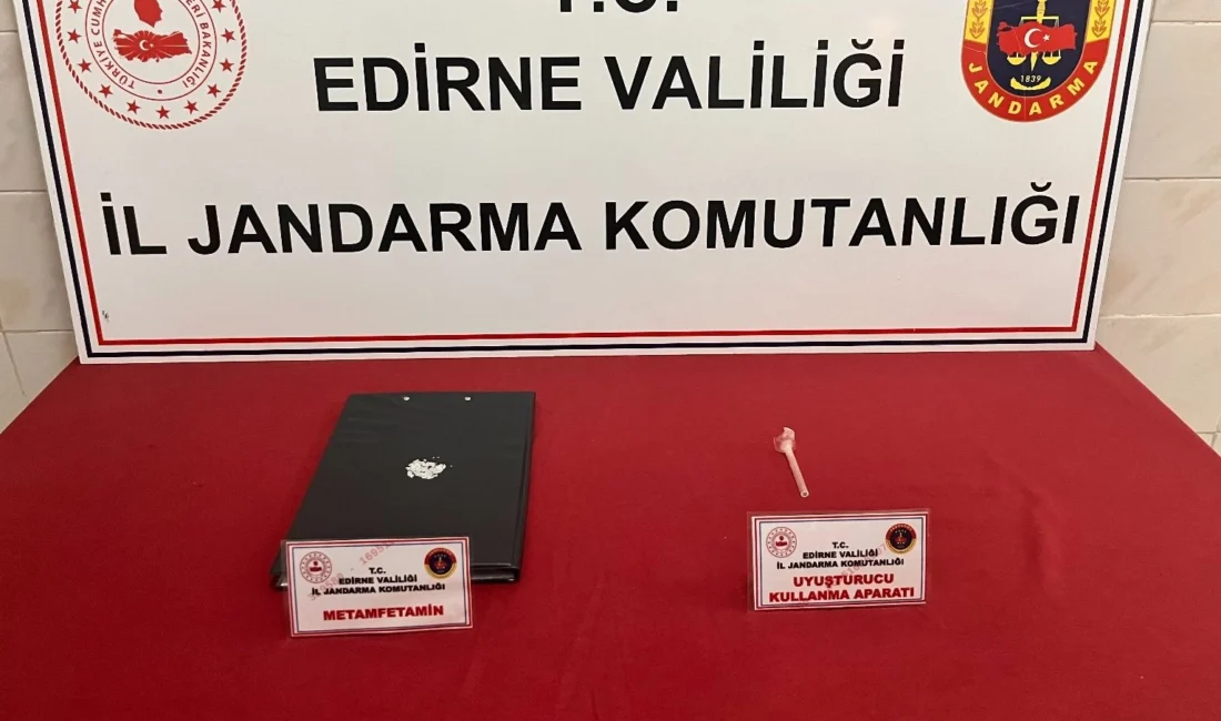 Edirne İl Jandarma Komutanlığı, uyuşturucuyla mücadele kapsamında Enez’de operasyon düzenledi.