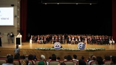 Erciyes Üniversitesi (ERÜ) Mühendislik Fakültesi, 2023-2024 eğitim-öğretim yılı dönem mezunlarını