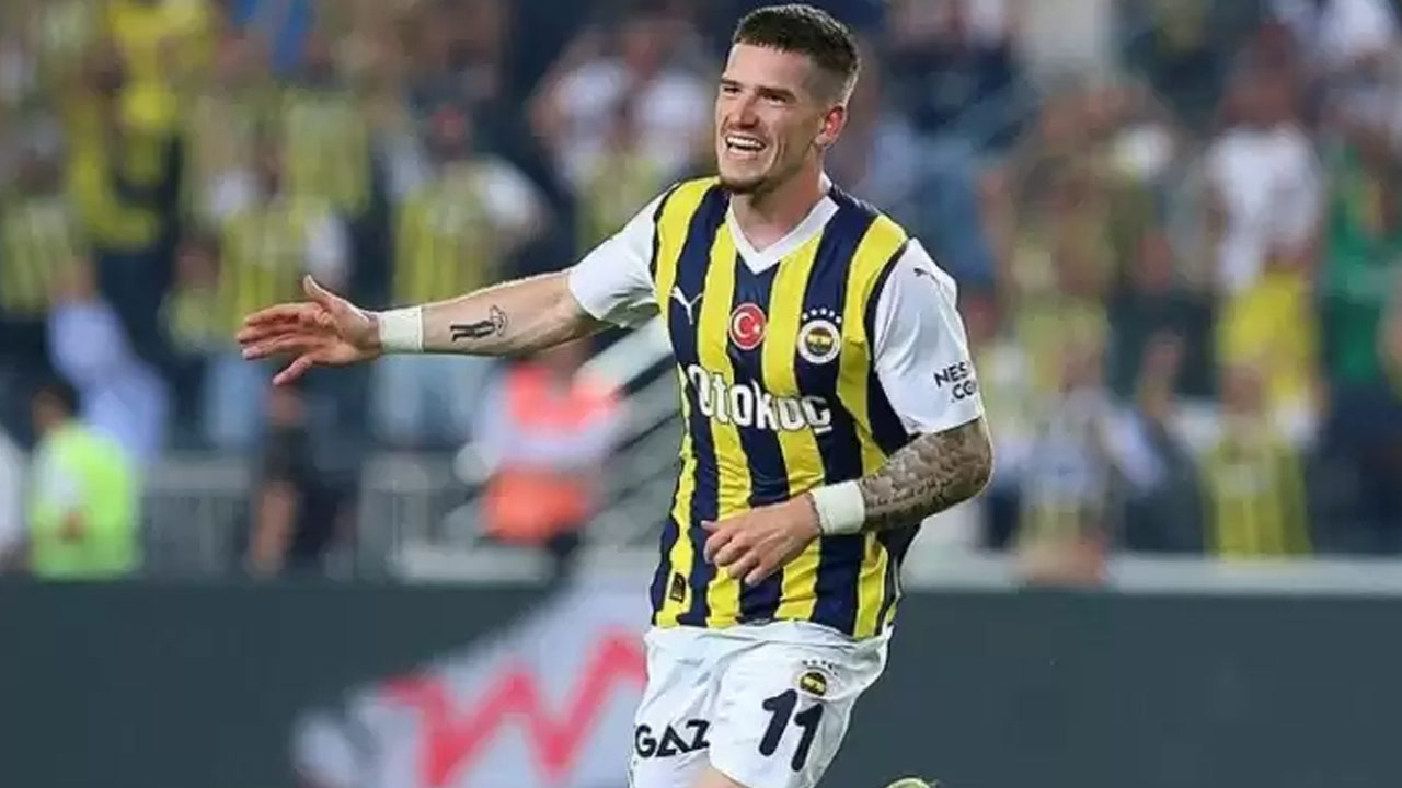 Beşiktaş'ın yeni teknik adamı Giovanni van Bronckhorst, Fenerbahçe'den Ryan Kent'i istedi