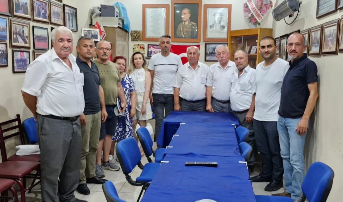 Gemlik Kent Konseyi Başkanı Sedat Akkuş ve ekibi Kıbrıs Barış