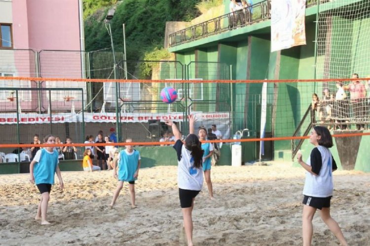 Kocaeli’de Gölcük Belediyesi yaz spor etkinlikleri; Kum Futbolu Turnuvası’nın ardından