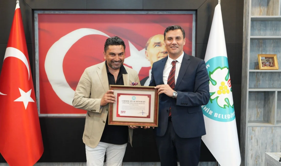 Manisa Büyükşehir Belediye Başkanı Mimar Ferdi Zeyrek, iş insanı Çağrı