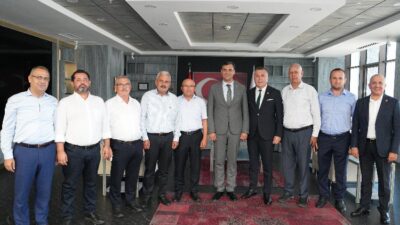 Çekirdeksiz kuru üzümün katma değerinin artması için projelerinin olduğunu ifade