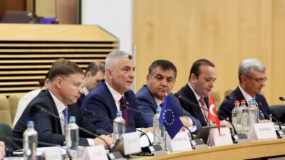 Ticaret Bakanı Ömer Bolat, uluslararası ticaretin değişen yapısı karşısında Türkiye-Avrupa