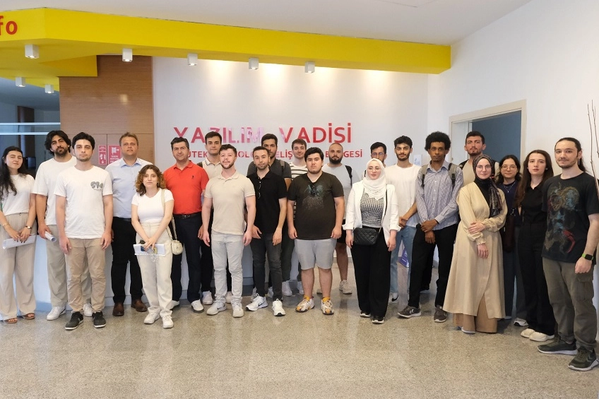 ULUTEK Yazılım Vadisi Staj Programı BTSO, ULUTEK, BİSİAD, BUÜ ve
