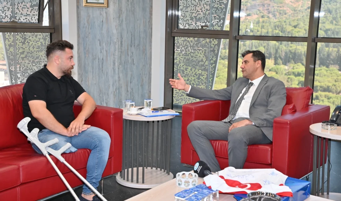 Manisa Büyükşehir Belediye Başkanı Mimar Ferdi Zeyrek, Ampute Futbol Milli