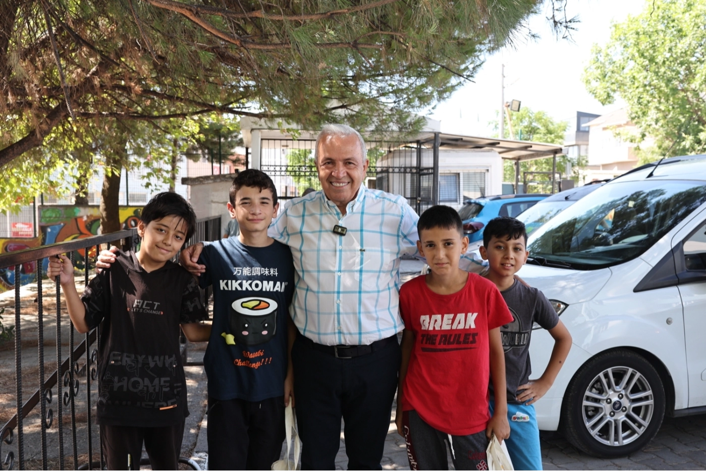 Nilüfer Belediyesi Belediye Başkanı Şadi Özdemir, kırsal mahallelerde düzenlenen “Çocuk