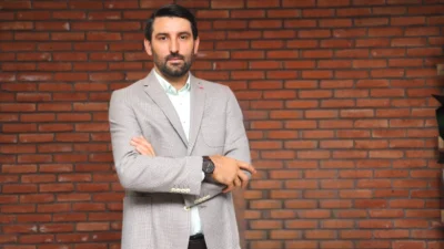 Son yıllarda tabela, matbaa ve reklamcılık alanında adından sıkça söz