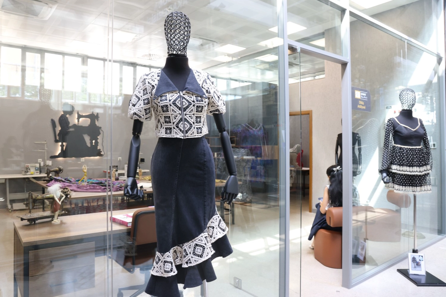 “Sürdürülebilir Moda” konulu kişisel sergi, Büyükşehir’in SEKA Sanat ve İhtisas