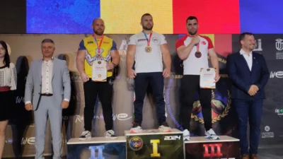 Kağıtspor’un başarılı bilek güreşçileri Moldova’da ay yıldızlı bayrağı zirvede dalgalandırdı