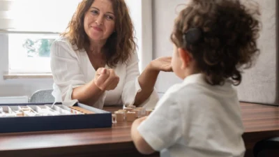 Millî Eğitim Bakanı Yusuf Tekin’in imzasıyla, fiziksel, cinsel, duygusal/psikolojik, ekonomik,