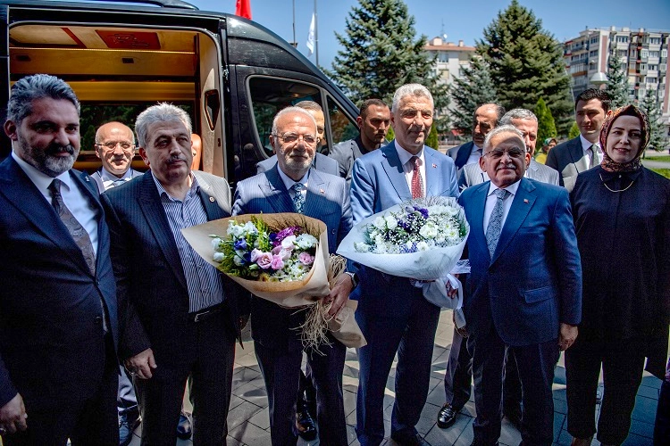 Ticaret Bakanı Prof. Dr. Ömer Bolat, AK Parti Genel Başkan
