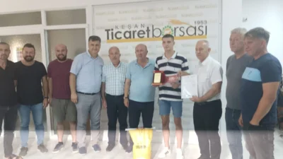 Sezonun ilk ayçiçeği ürünü Keşan Ticaret Borsası’nda (TB) dün gerçekleştirilen