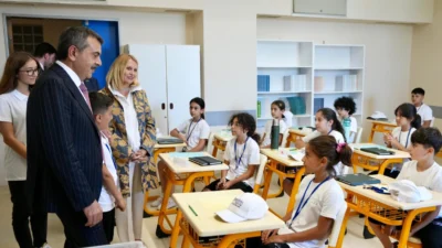 Millî Eğitim Bakanı Yusuf Tekin, Darüşşafaka Eğitim Kurumlarını ziyaret ederek