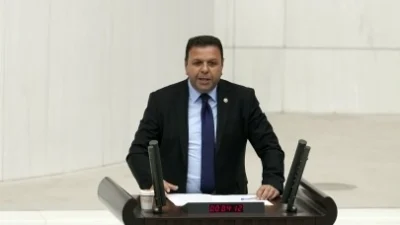 Cumhuriyet Halk Partisi Edirne Milletvekili Ediz Ün Aile ve Sosyal Hizmetler Bakanı Mahinur