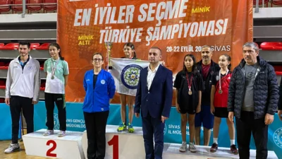 Muğla Büyükşehir Belediyesi Masa Tenisi sporcusu Aybige Feride Üstündağ Sivas’ta