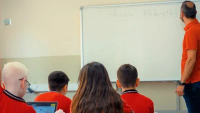 Türk Telekom ‘TahtApp’ ile az gören çocuklara ışık olmaya devam