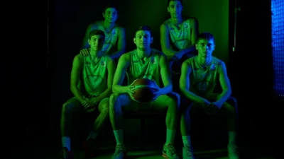 TOFAŞ Basketbol Takımı, yeni sezon fotoğraf çekimlerinin gerçekleştirildiği 2024-2025 sezonu