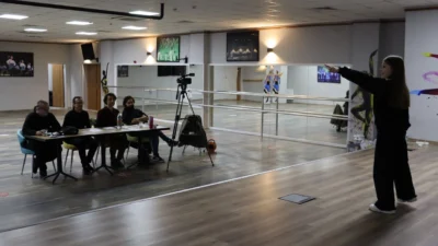 İzmit Belediyesi Sanat Akademisi Tiyatro bölümü 3. Dönem kursiyer eğitim