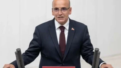 Hazine ve Maliye Bakanı Mehmet Şimşek, dezenflasyon sürecinin tüm kesimlerde