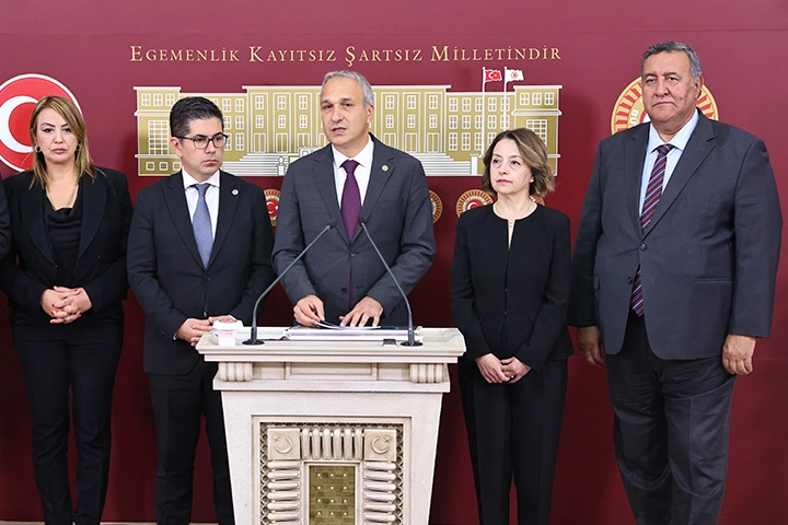CHP İstanbul Milletvekili Suat Özçağdaş, okullarda öğle yemeğinin ücretsiz verilmesine