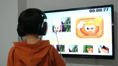 Afyon Kocatepe Üniversitesi bünyesindeki Zafer Teknopark’ta Türk akademisyenler, mühendisler ve