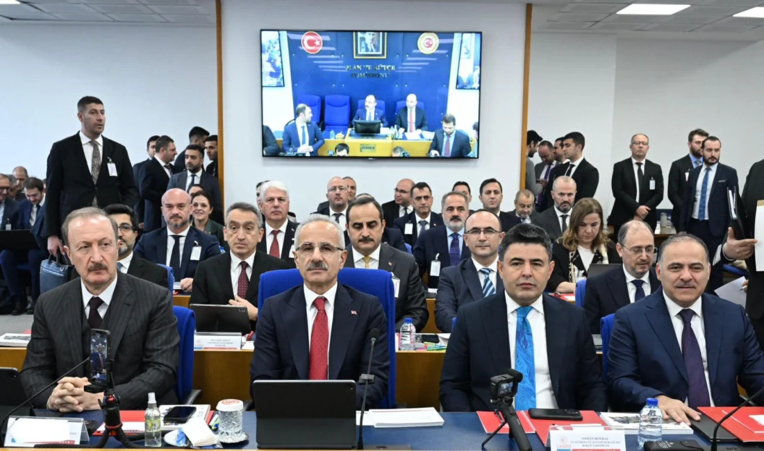 Ulaştırma ve Altyapı Bakanı Abdulkadir Uraloğlu, TBMM Plan ve Bütçe