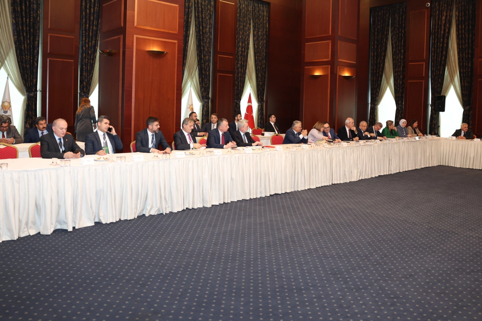 Sakarya Büyükşehir Belediye Başkanı Yusuf Alemdar, Ankara’da gerçekleştirilen AK Parti