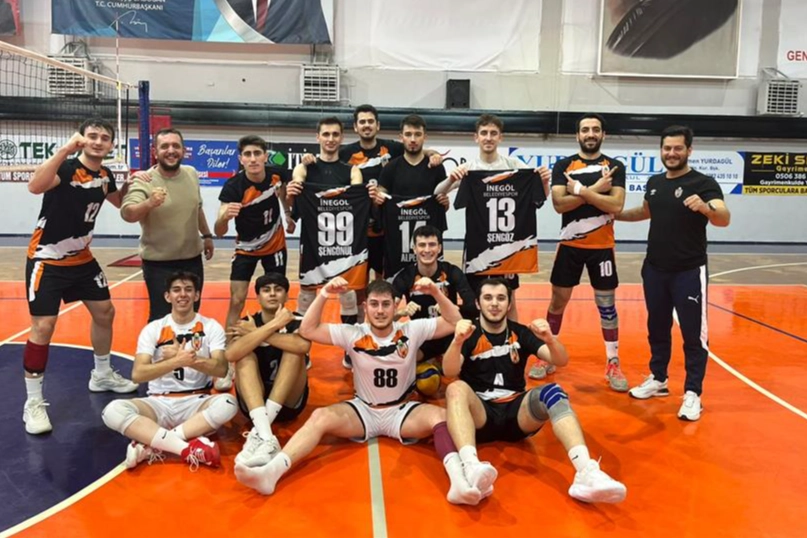 TVF 2. Lig 2. Grupta mücadele eden İnegöl Belediyespor erkek