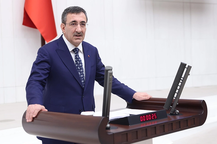 Cumhurbaşkanı Yardımcısı Yılmaz, TBMM Genel Kurulunda görüşmelerine başlanan 2025 Yılı
