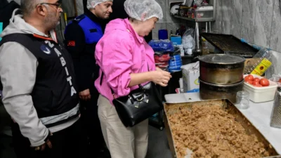 İzmir Bornova Belediyesi ekipleri Çamdibi’ndeki 25 fırını genel üretim koşulları,