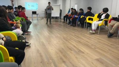 Aralık ayı komisyon toplantılarını tamamlayan İzmir Çocuk Meclisi’nde seçim heyecanı