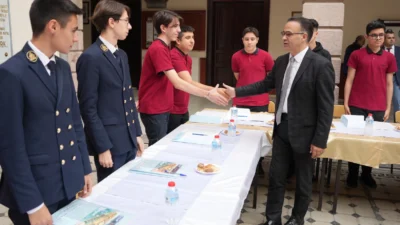 İzmir İl Milli Eğitim Müdürü Dr. Ömer Yahşi, Konak Mithatpaşa