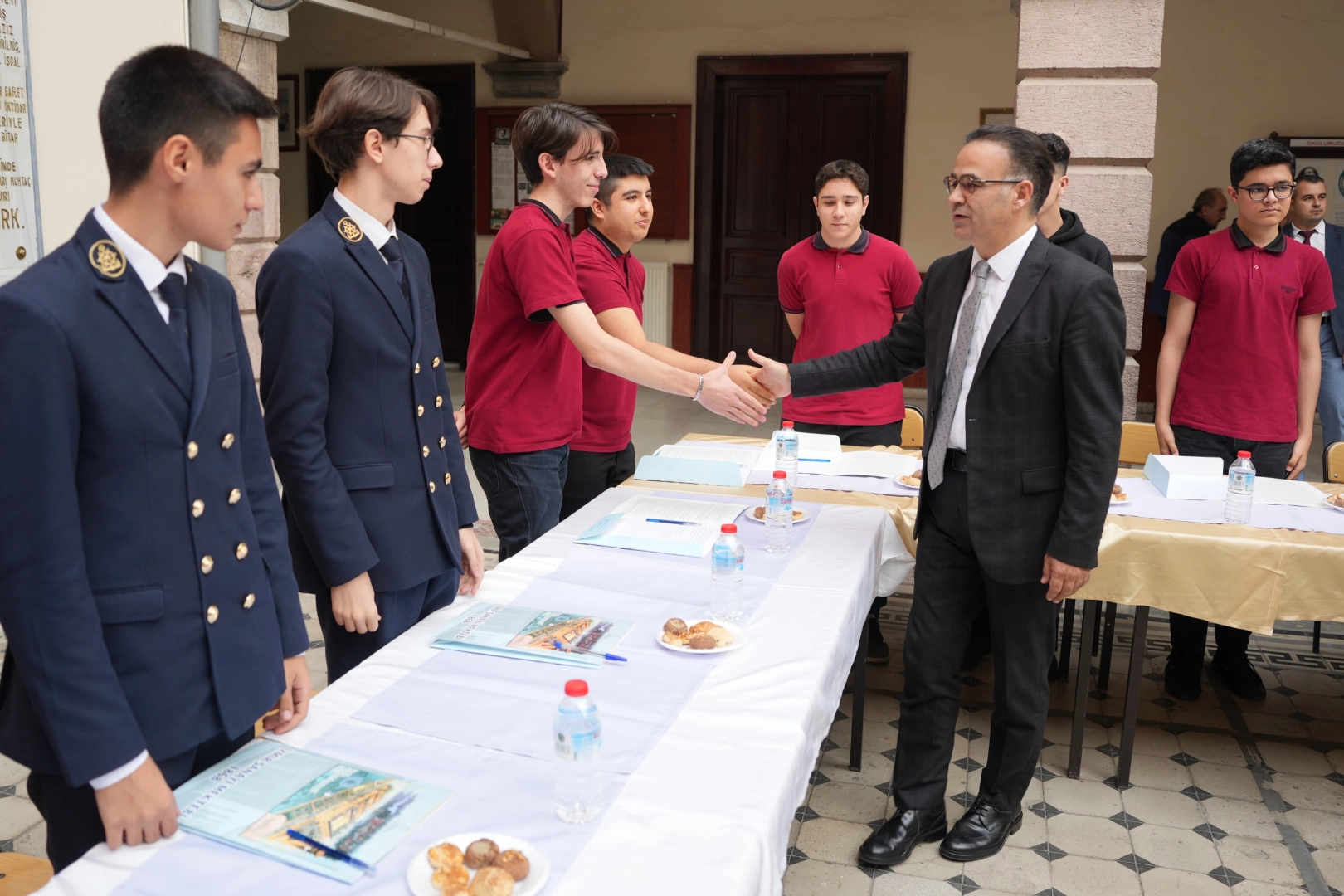 İzmir İl Milli Eğitim Müdürü Dr. Ömer Yahşi, Konak Mithatpaşa