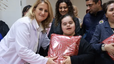 “KO-MEK Vefası” projesi ile gönüllere dokunan KO-MEK kursiyerleri aile olmanın